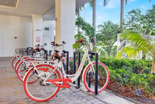 Amazing Studio Spectacular Amenities Near Beach - photo 24