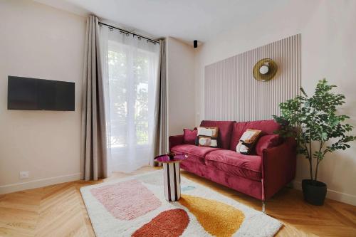 Beautiful apartment near the Eiffel Tower
