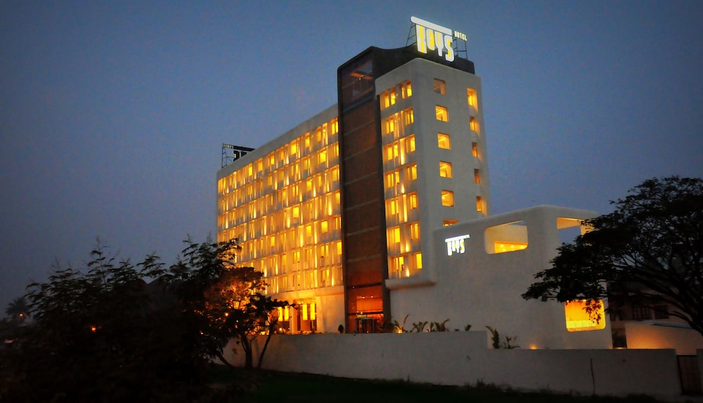 Keys Select Kochi By Lemon Tree Hotels — hotel in Cochin