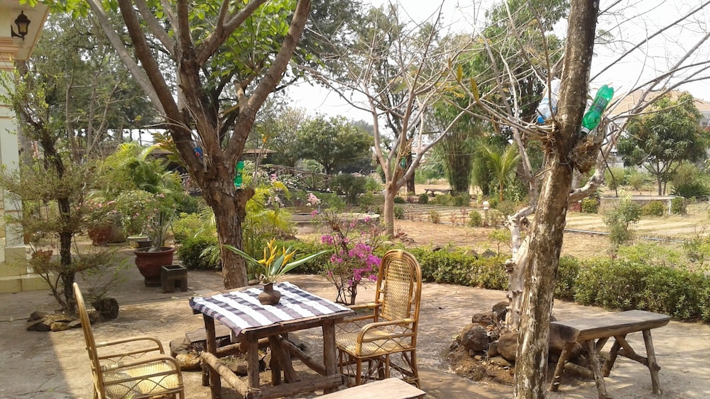 Xuanmai Garden Resort in Pakse, Laos