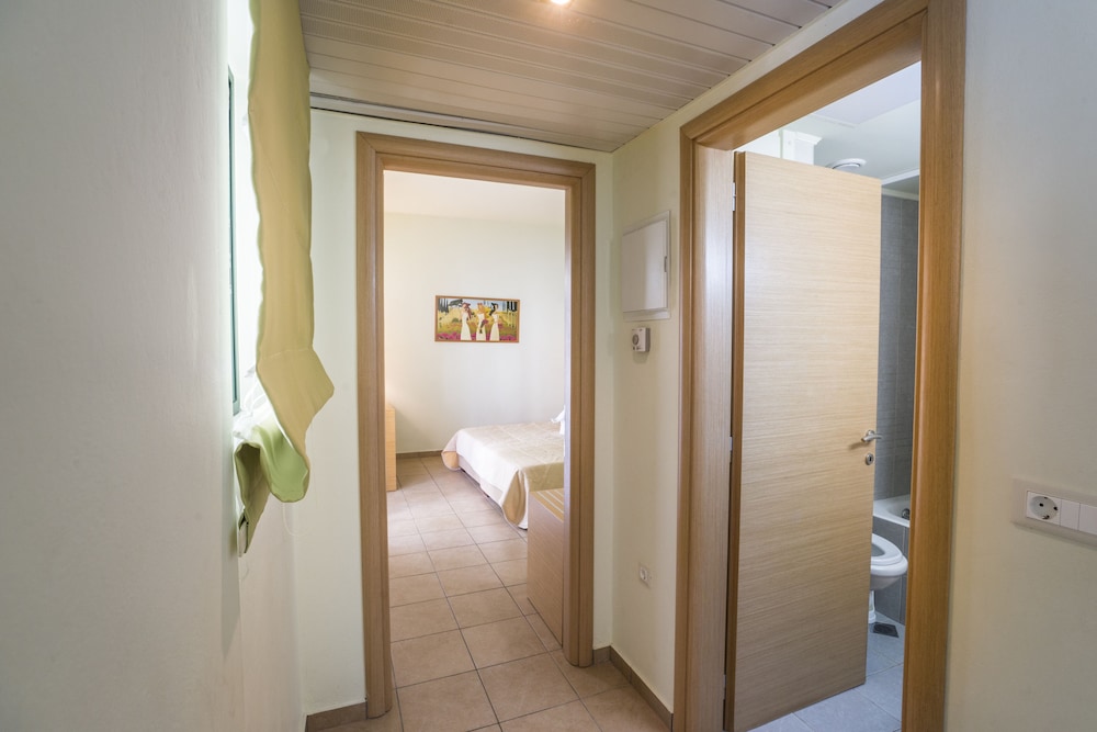 Athina Beach Hotel — Chania — photo 5