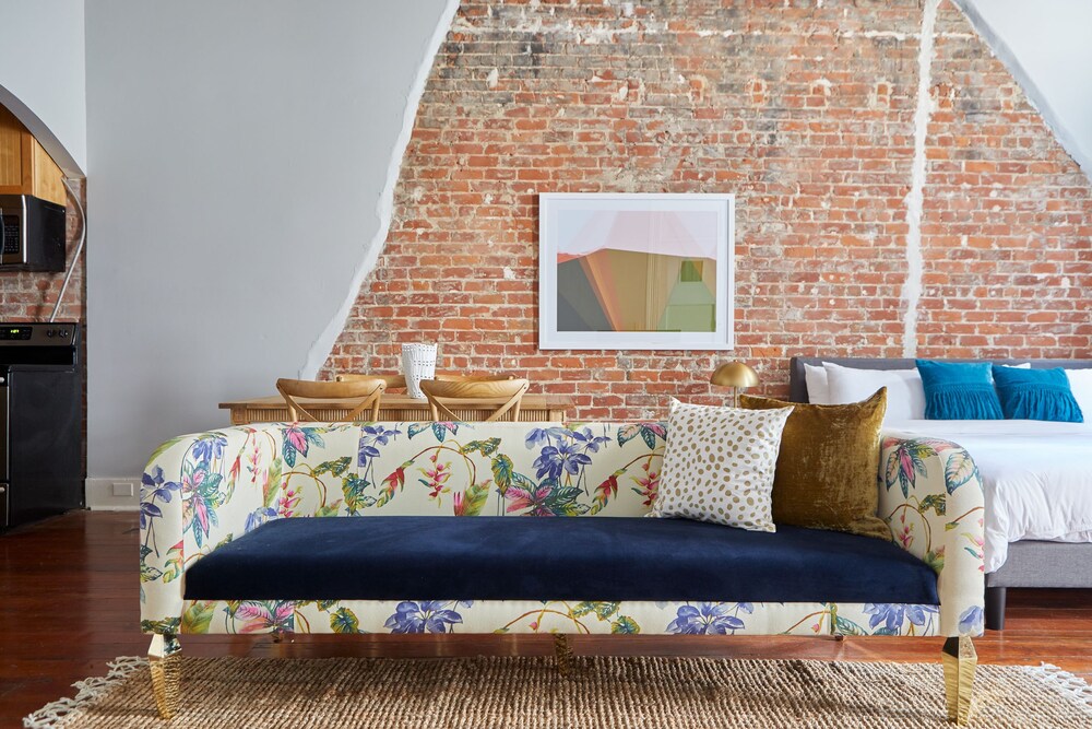 Charming Central Business District Studios by Sonder - photo 10