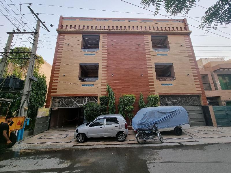 Royal Pakeeza Hotel - carbon neutral hotel in Lahore