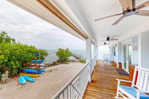 Marathon Waterfront Recreational Paradise in Marathon, United States