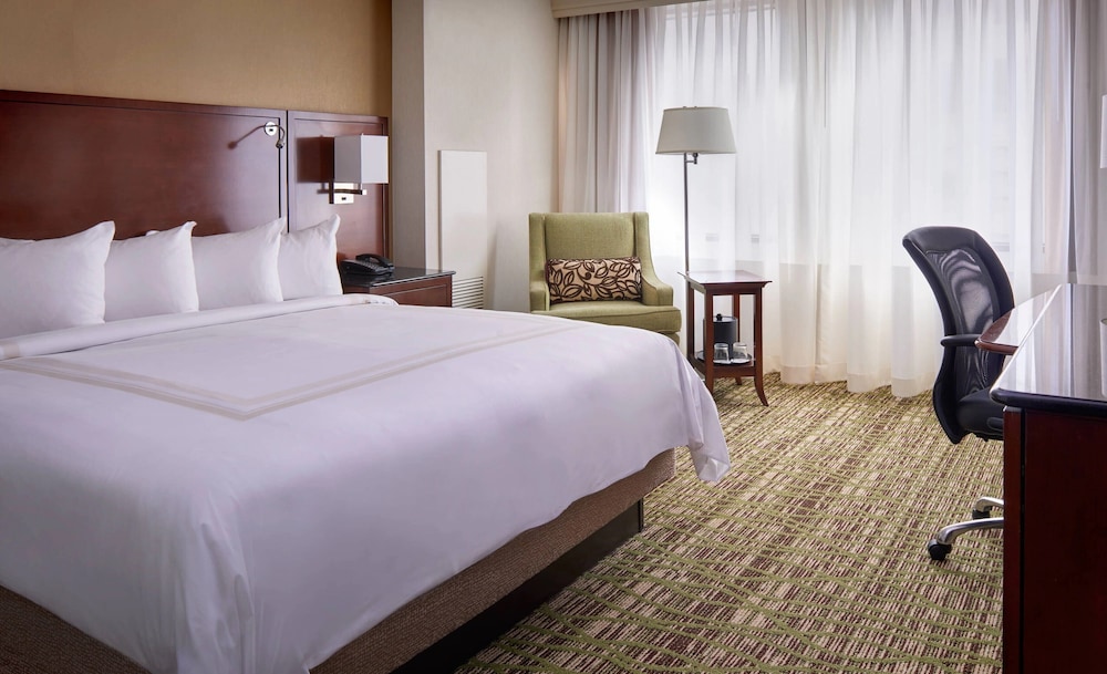 Cleveland Marriott Downtown at Key Tower - photo 5