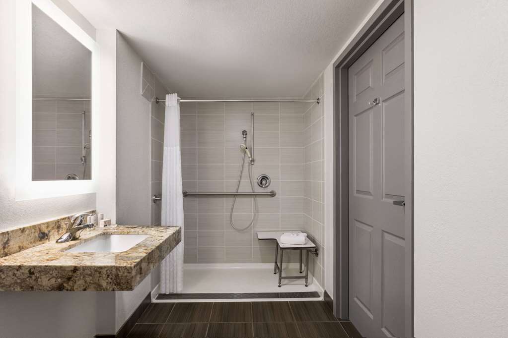 AmericInn by Wyndham Rochester Near Mayo Clinic - photo 35