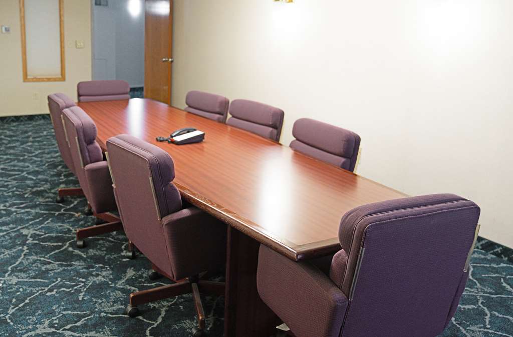 Quality Inn Seymour I 65 - photo 23