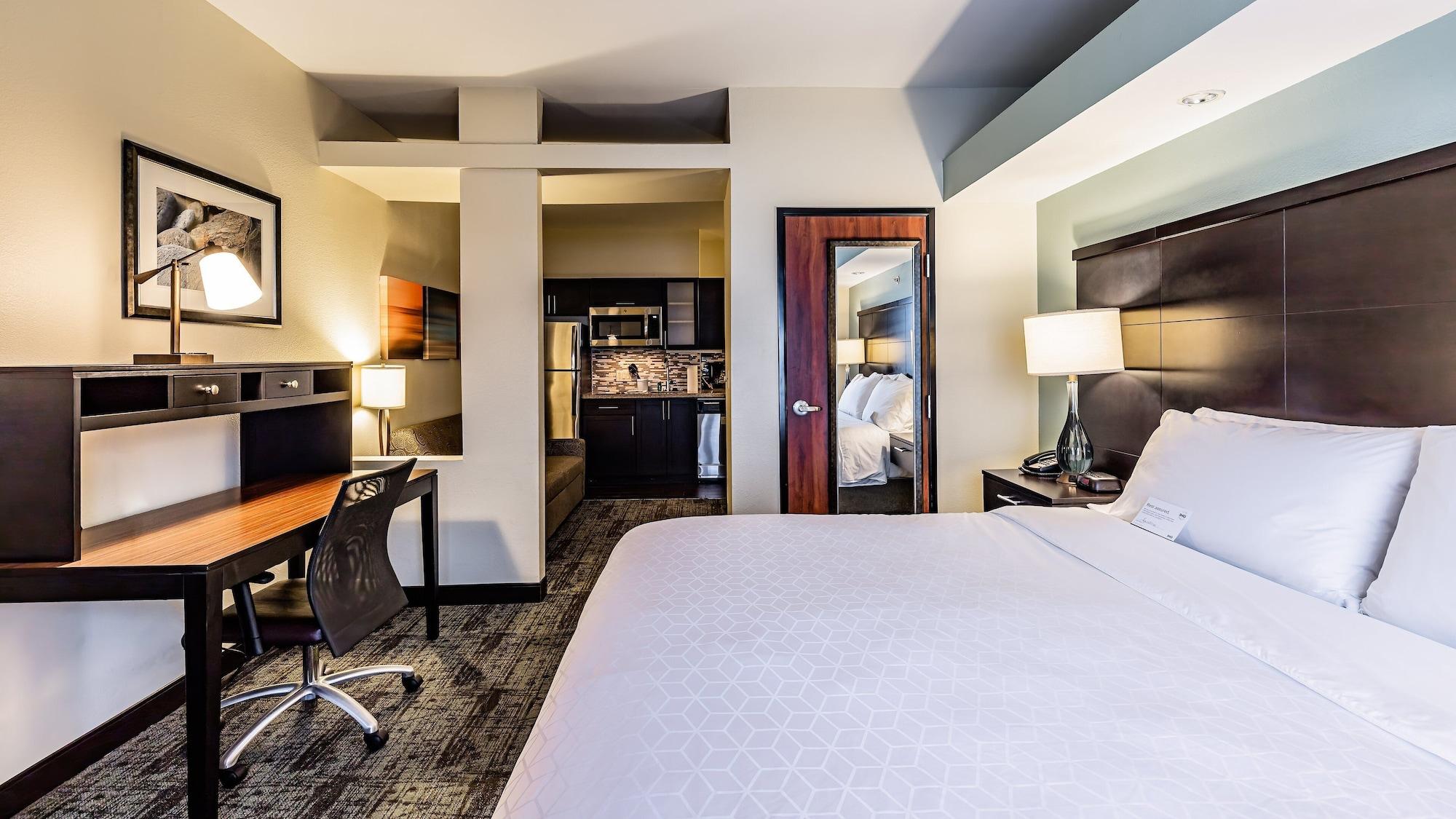 Staybridge Suites Laredo International Airport by IHG - photo 9