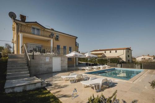 Villa Vale by AwayToCroatia — 4-Star Luxury Hotel in Buje, Croatia