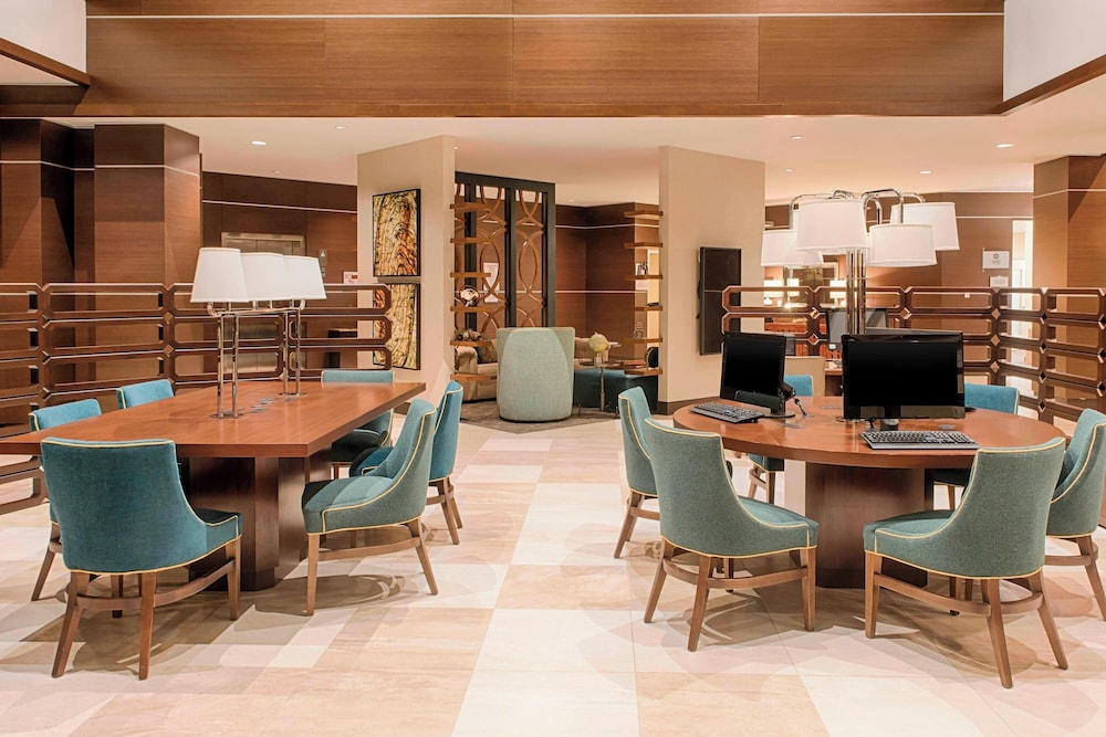 Sheraton Mesa Hotel at Wrigleyville West - featured photo