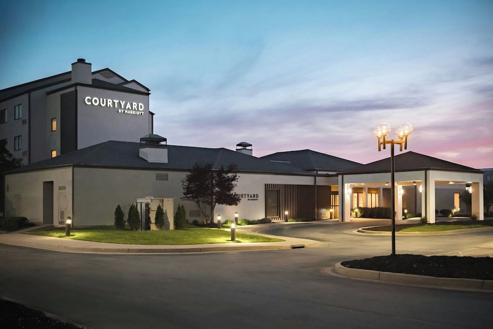 Courtyard by Marriott Louisville East - photo 34