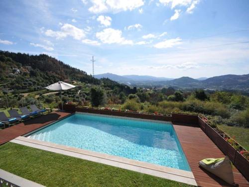 Superb Ponte De Lima Villa 4 Bedrooms Villa Arrincao Sauna — 4-Star Luxury Hotel in Ponte De Lima, Portugal