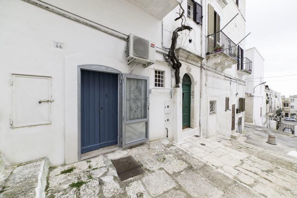 Apartment with One Bedroom in Ostuni with Wonderful City View 7 km from The Beach — 4-Star Luxury Hotel in Ostuni, Italy