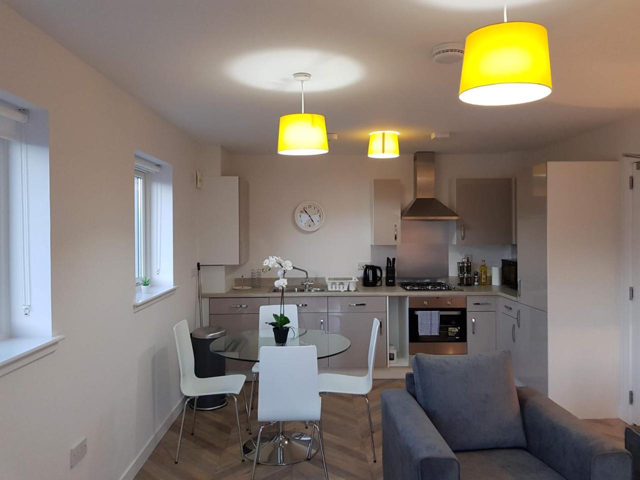 5 Royal View Apartments — 4-Star Luxury Hotel in Stirling, United Kingdom
