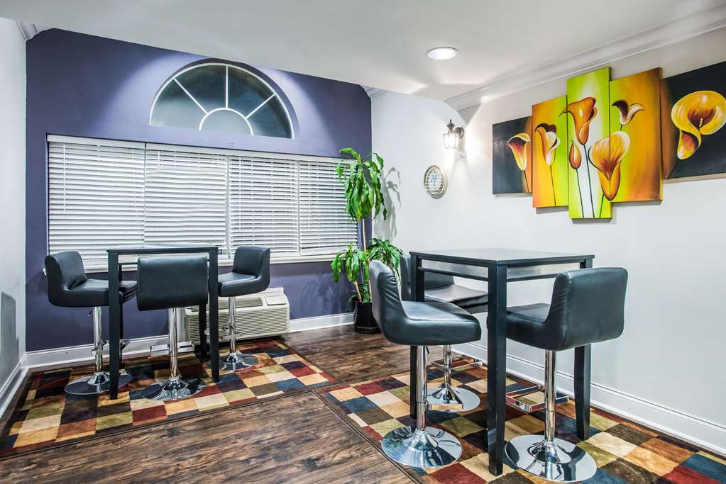 Microtel Inn & Suites by Wyndham Chattanooga Near Hamilton P - photo 2