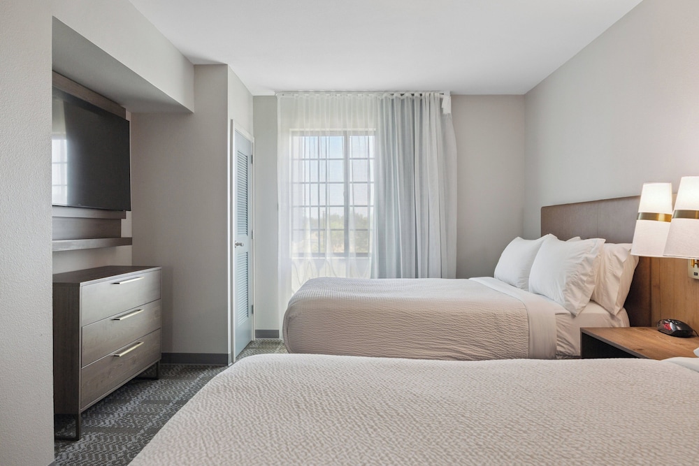 Staybridge Suites Sacramento Woodland - photo 46