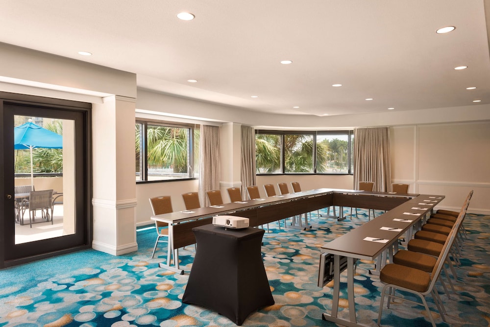 Hilton Miami Airport Blue Lagoon - photo 72