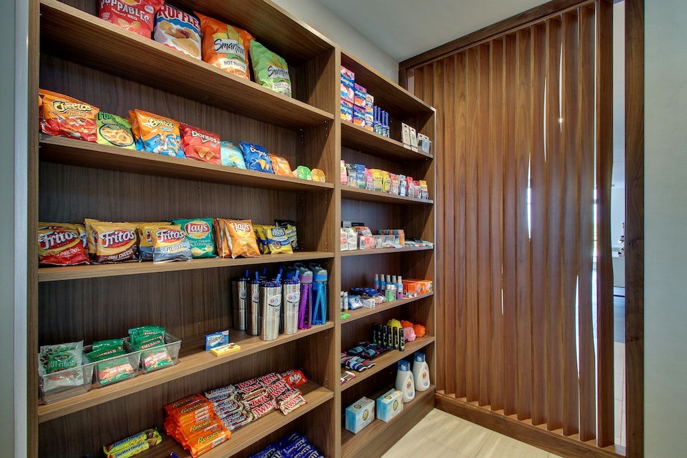 Holiday Inn Express & Suites Findlay North by IHG - photo 20