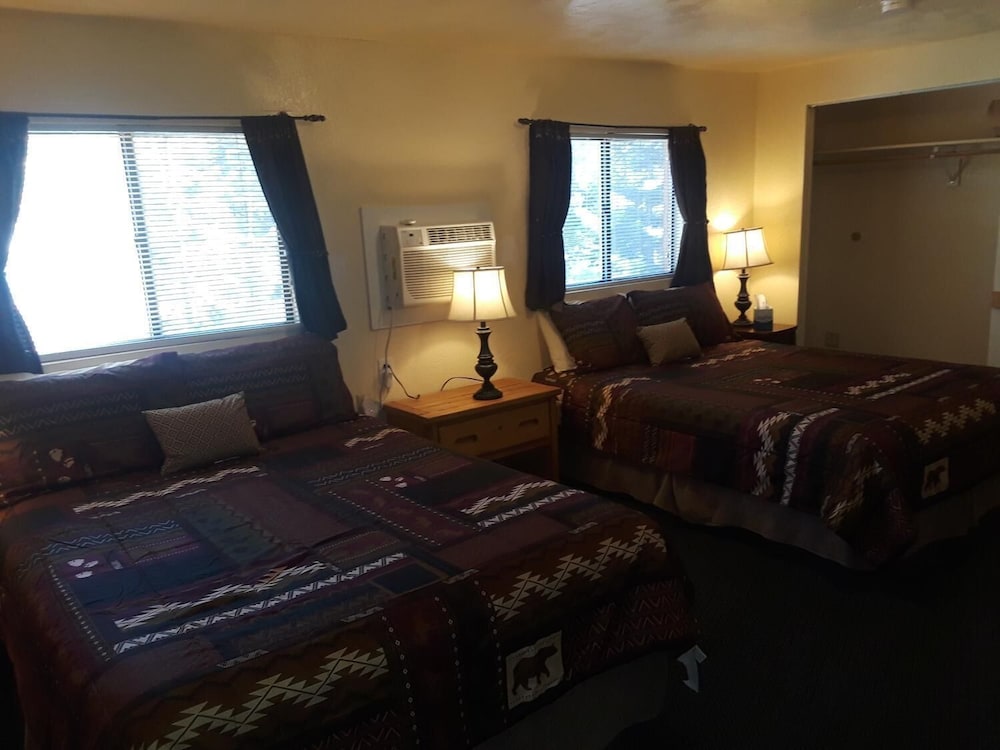 Pinewoods Resort - photo 7