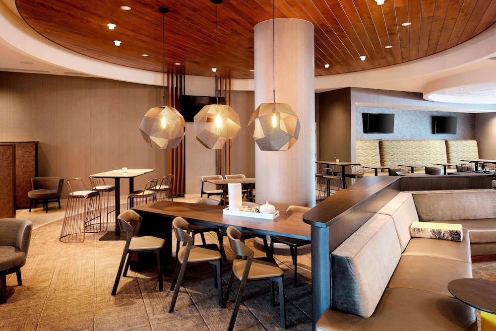 SpringHill Suites by Marriott Indianapolis Downtown - photo 30