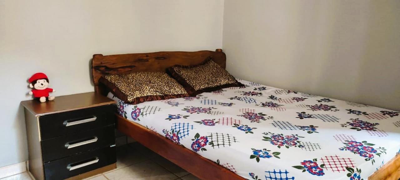 Comfortable Studio at Monroe Tower Apartment - carbon neutral hotel in Cikarang