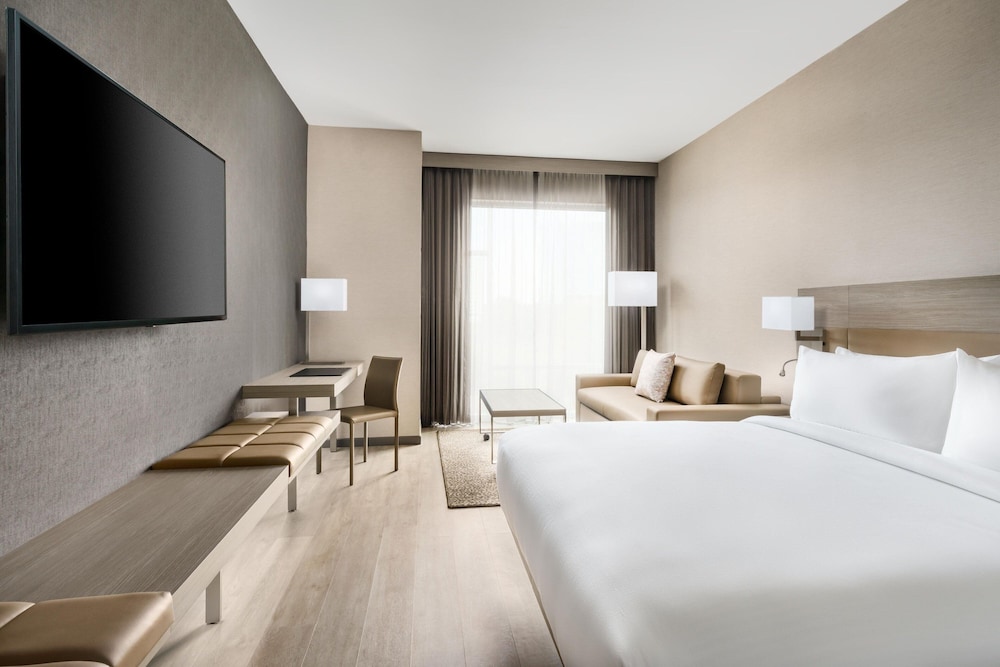 AC Hotel by Marriott Raleigh Downtown - photo 10