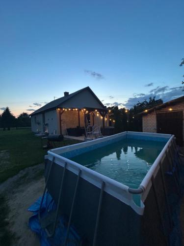 Dom nad jeziorem Krasne pet-friendly hotel Krasne