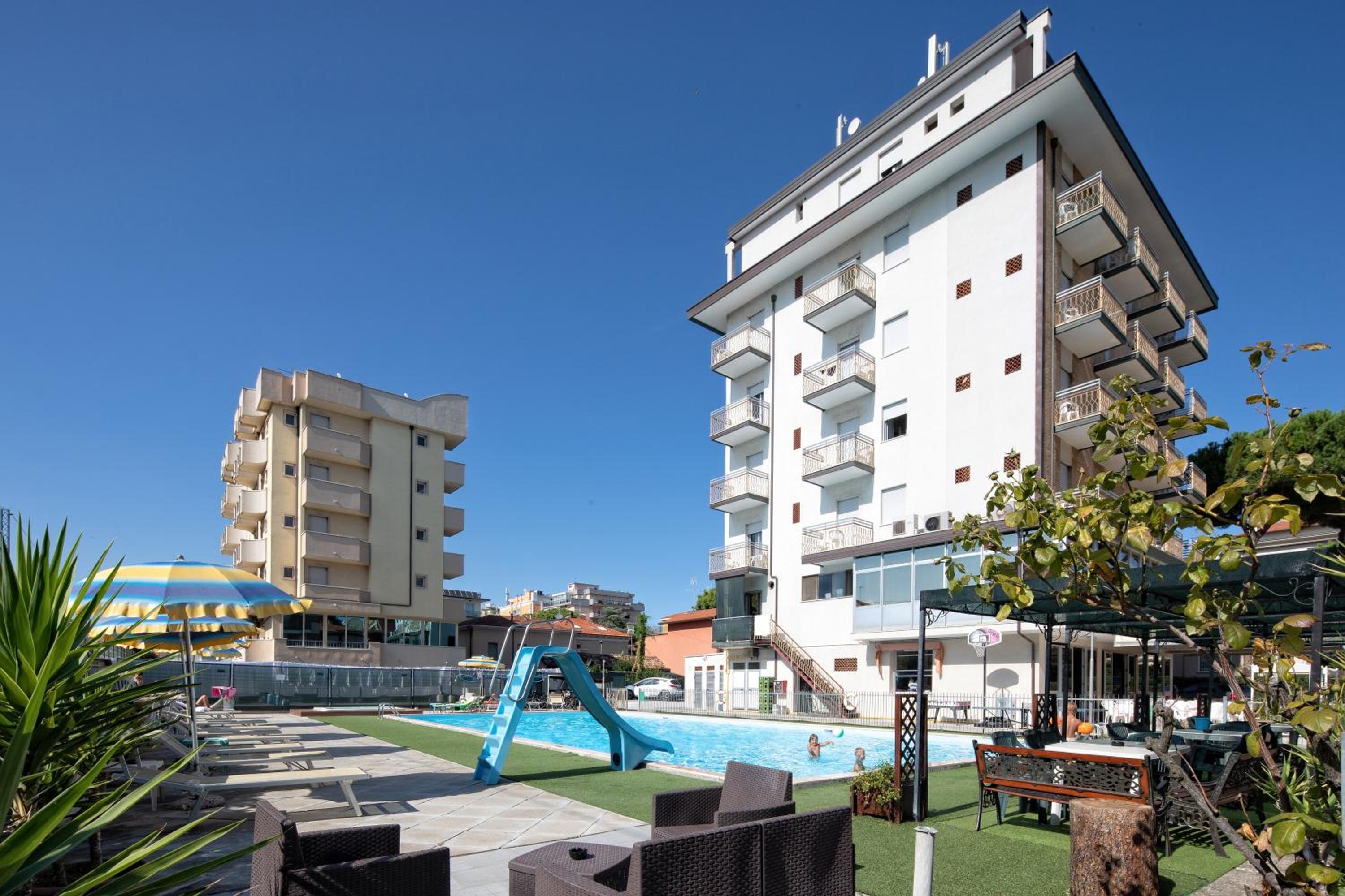 Hotel Lem — Rimini