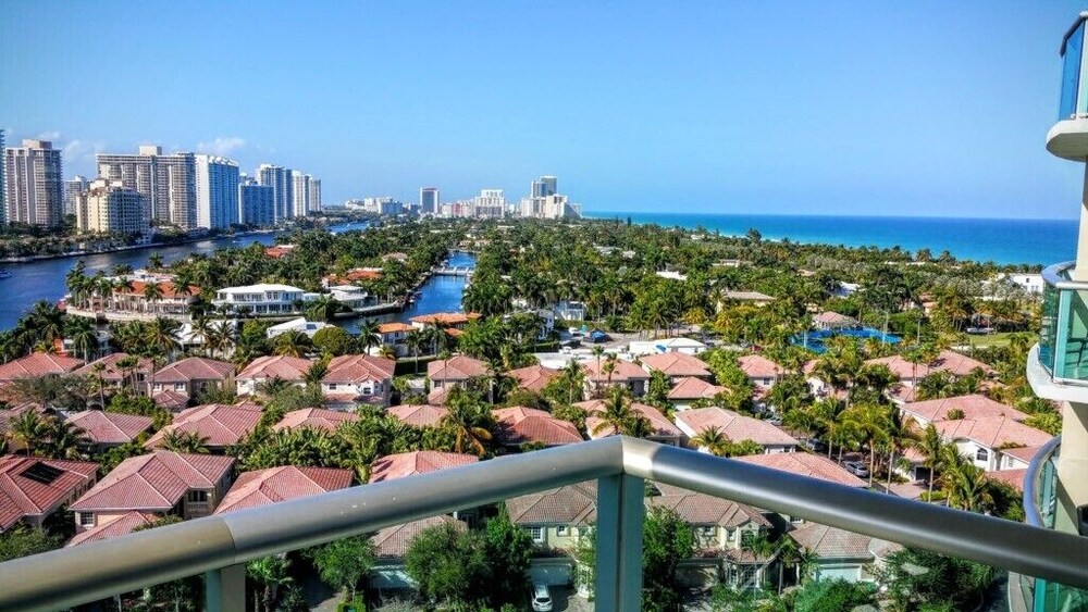 1 Bedroom Bay & Ocean View Or1520 Condo — 4-Star Luxury Hotel in Sunny Isles Beach, United States