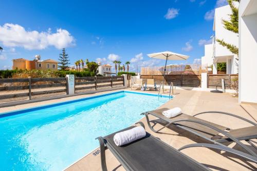 Villa Coral Bay 4 in Peyia