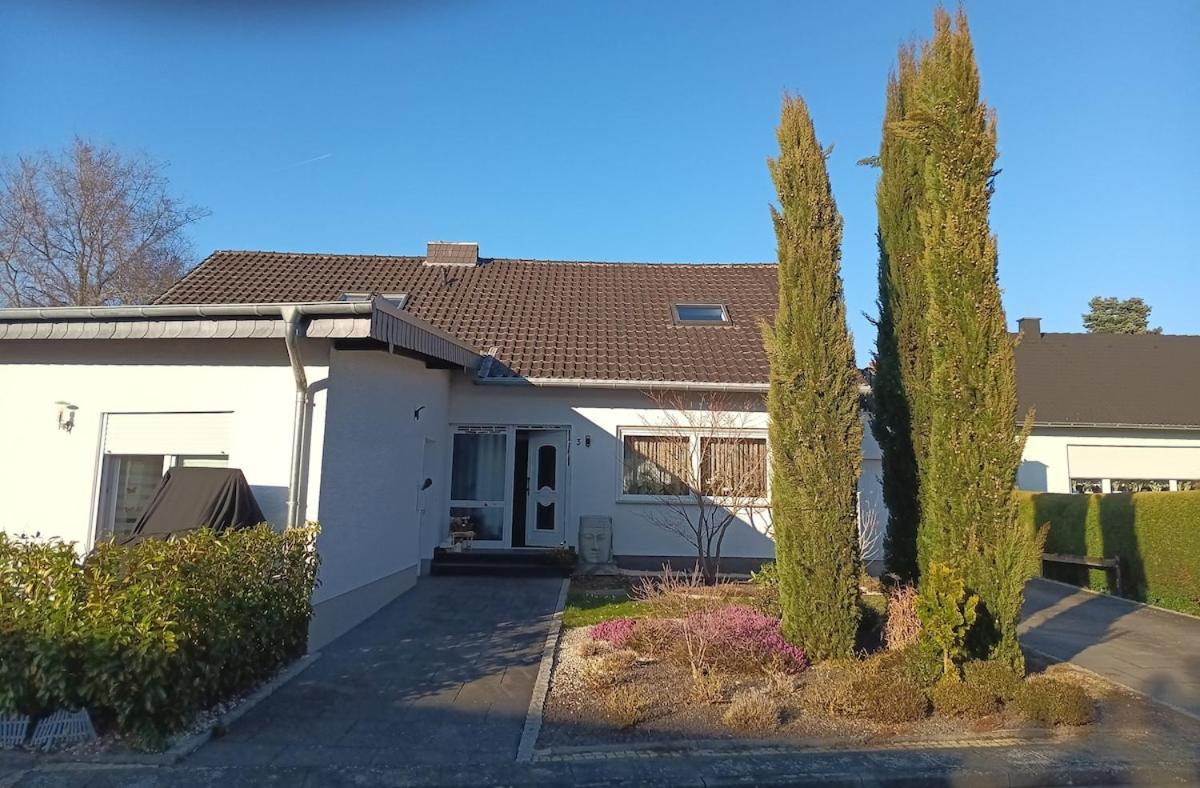 Voll Ausgestattete 78 Qm Wohnung Zur Alleinnutzung — hotel in Euskirchen