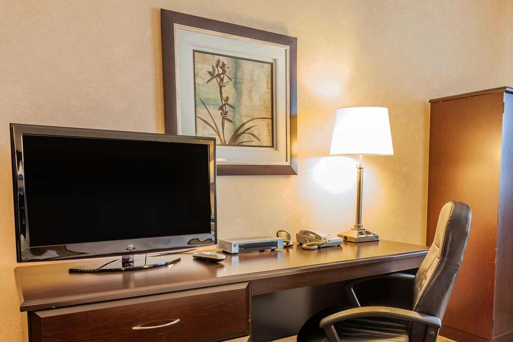 Quality Inn Near Seattle Premium Outlets - photo 12
