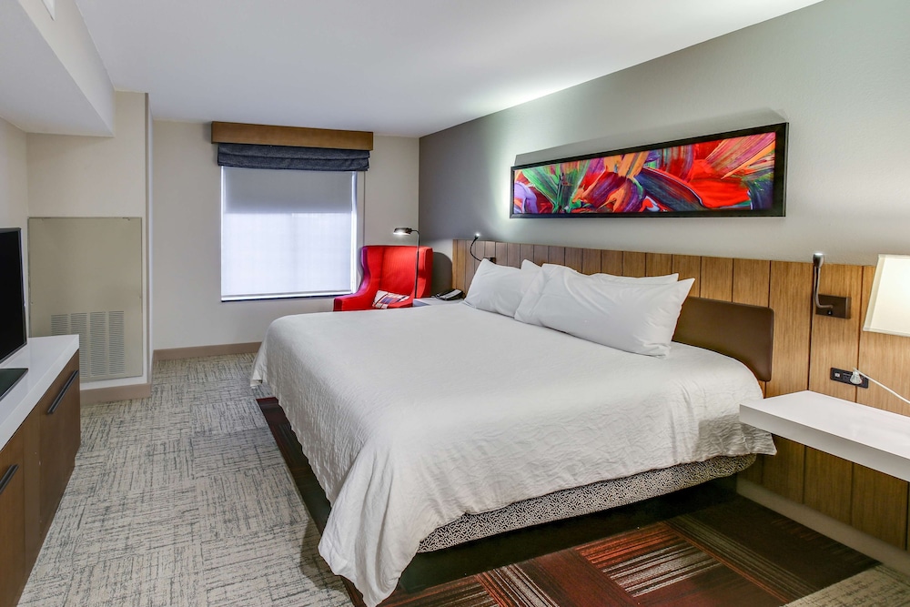 Hilton Garden Inn Ames - photo 18