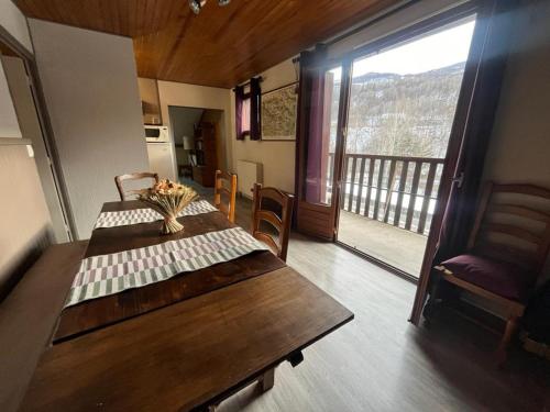 Les Ecrins - last minute hotel in Unknown City