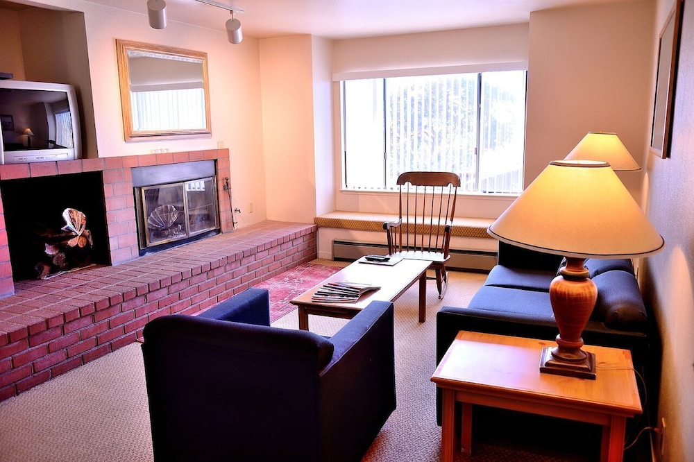 Pacific Gardens Inn - photo 22