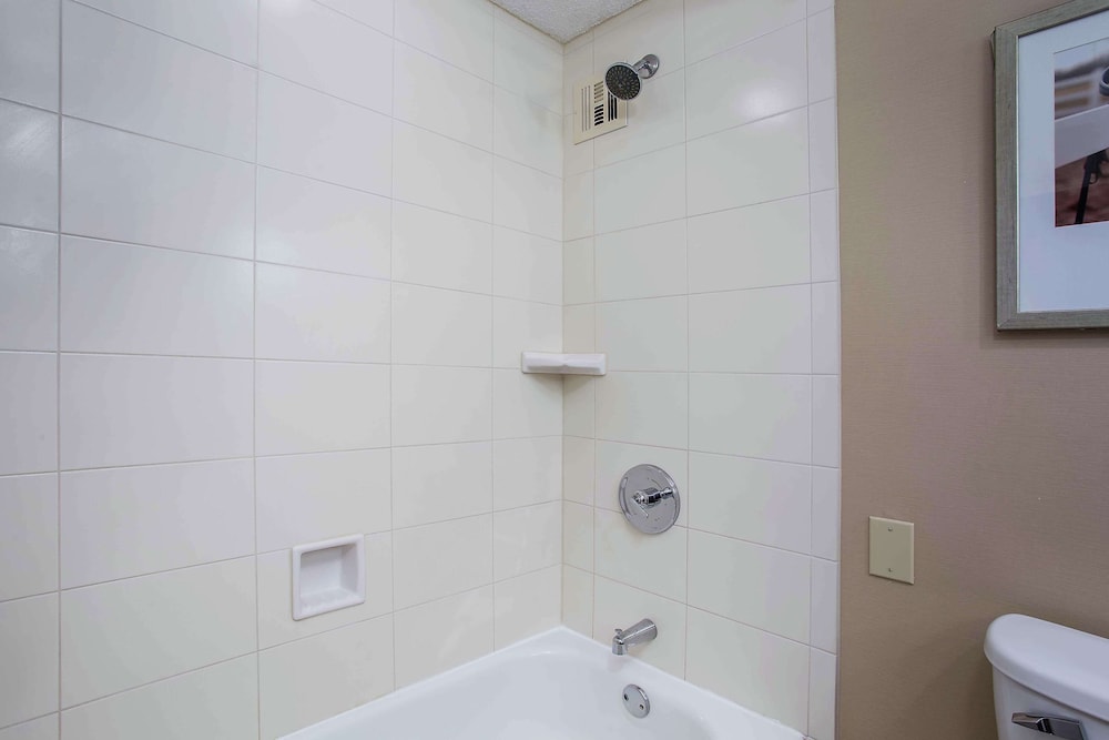 Embassy Suites by Hilton Lexington UK Coldstream - photo 37