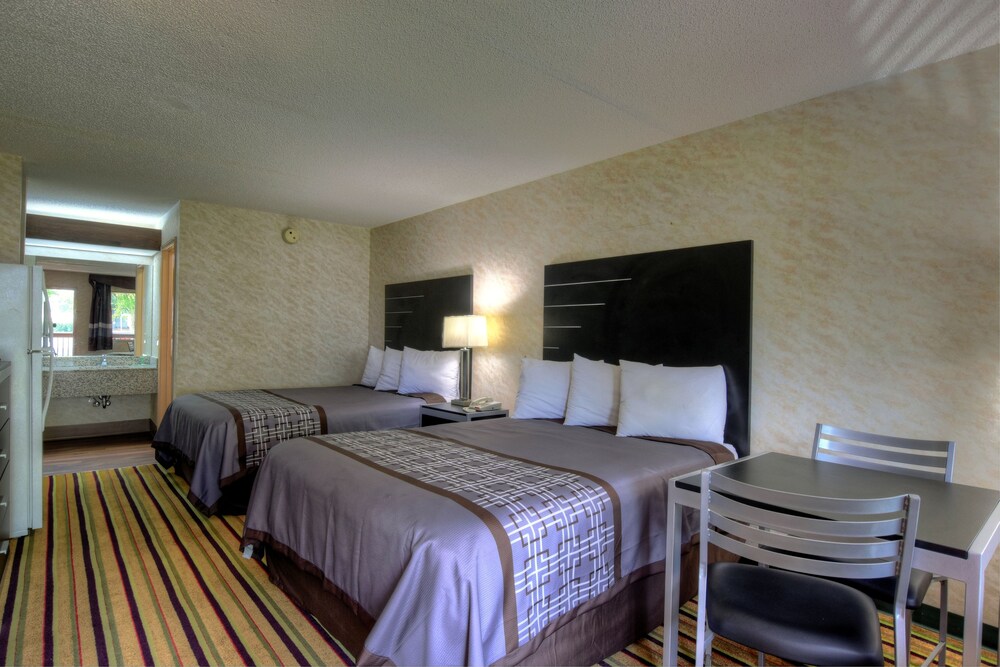 Red Roof Inn & Suites Athens AL - photo 22