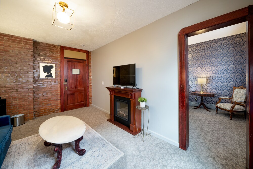The Naples Hotel - photo 25