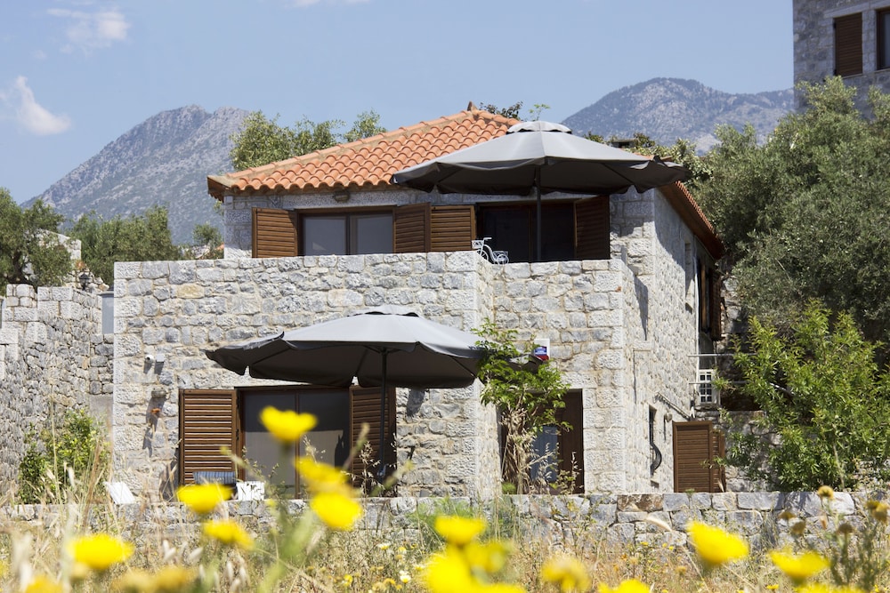 Mani leonidashouses in Nafplio, Greece