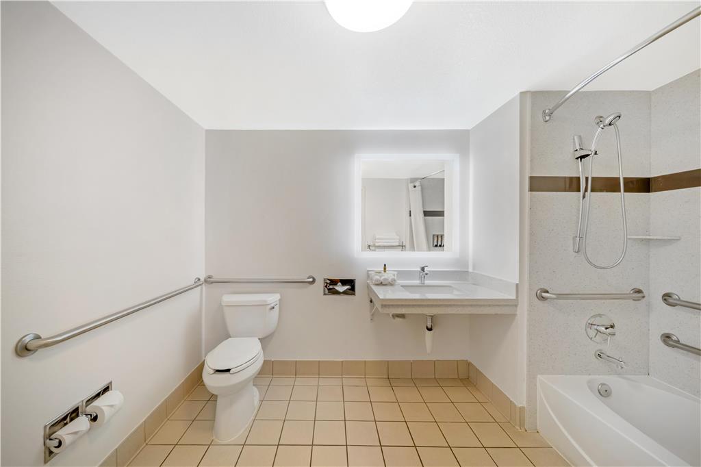 Best Western Plus Twin View Inn & Suites - photo 45