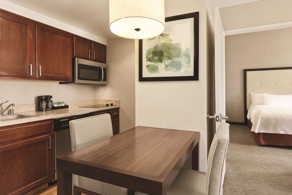 Homewood Suites by Hilton La Quinta - photo 19