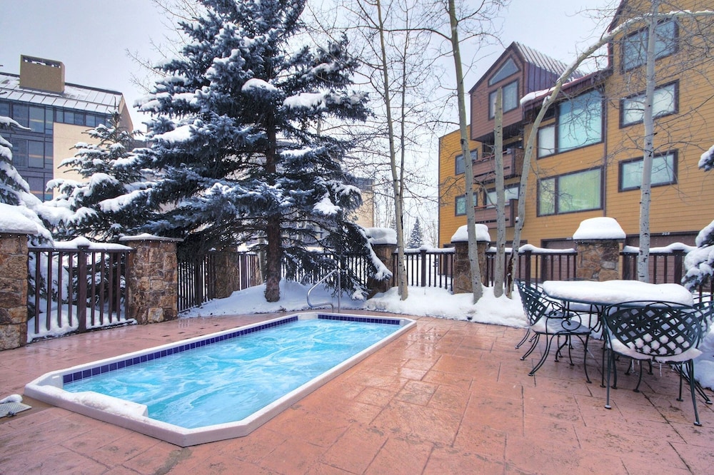 Anaconda 4 Bed 4 Bath by RedAwning - photo 20