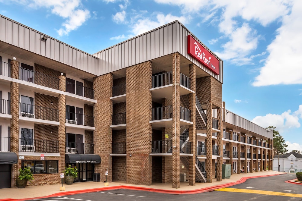 Red Roof Inn Raleigh Northeast Downtown - photo 41
