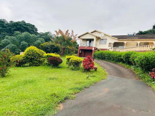 692 Annet Drive - last minute hotel in Durban