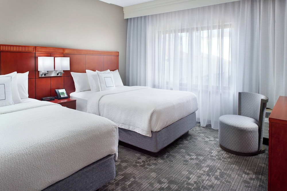 Courtyard by Marriott Greensboro - photo 7