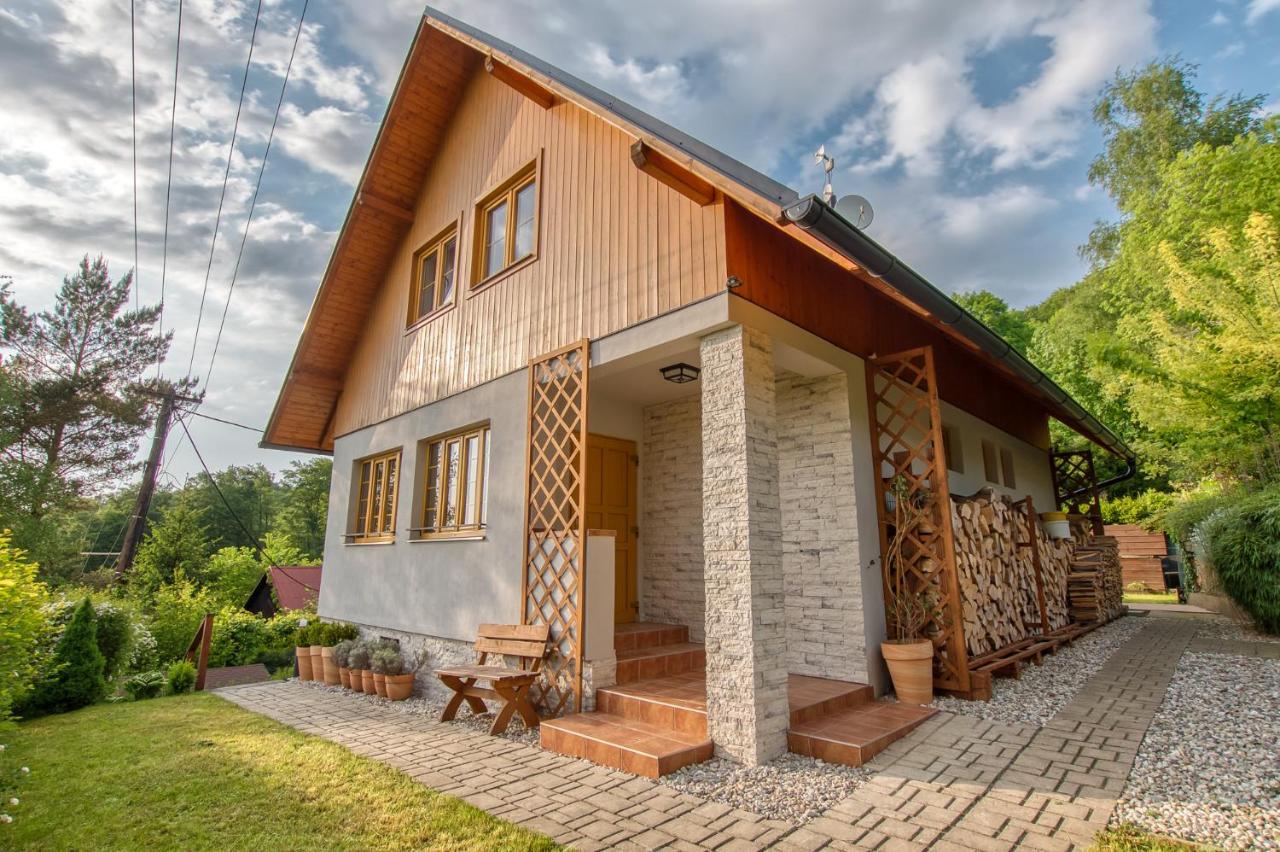 Chata Pohádka Vyšní Lhoty — 4-Star Luxury Hotel in Prazmo, Czech Republic