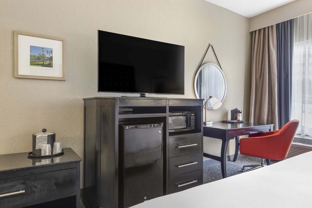 Comfort Inn Plano Dallas - photo 16