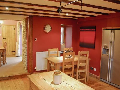 Featherstone Cottage