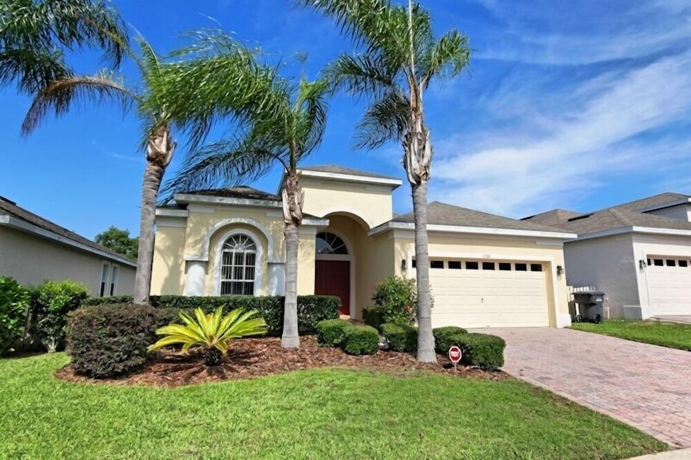 Highlands Reserve 1720 Four Bedroom Villa — 4-Star Luxury Hotel in Davenport, United States