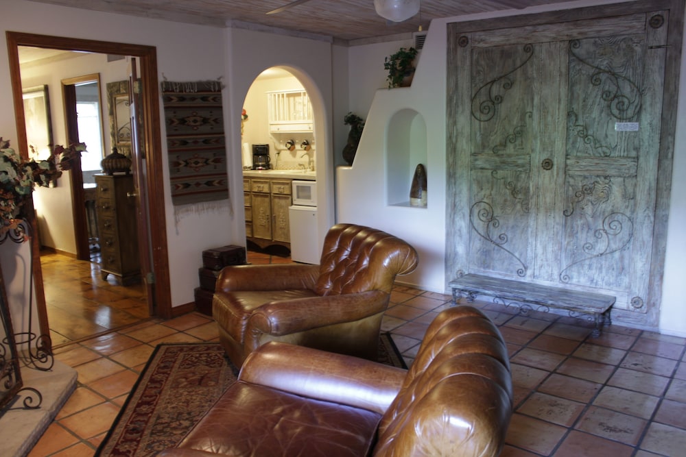 Adobe Village Inn - photo 38